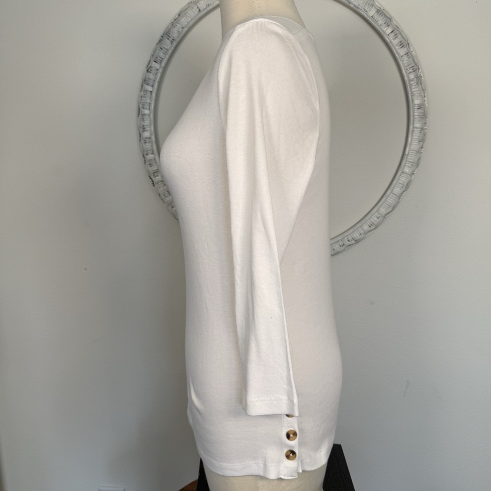 Chico's NWT Womens T Shirt Top 3/4 Sleeve  Button Accent White Bandeau Pima 0 Sm - Picture 4 of 16